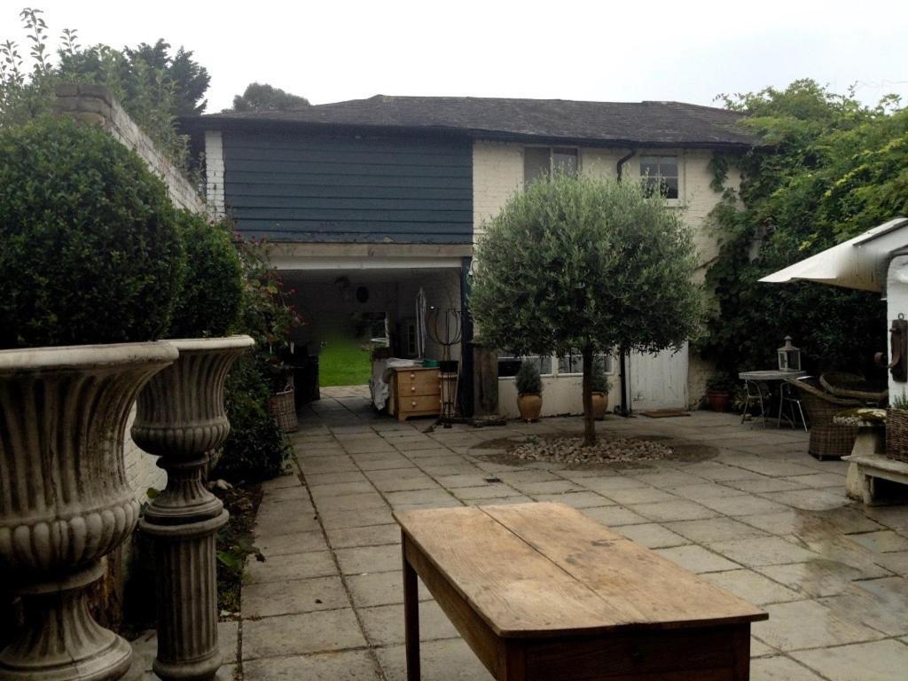 The Clockhouse Apartamento Old Windsor Exterior foto