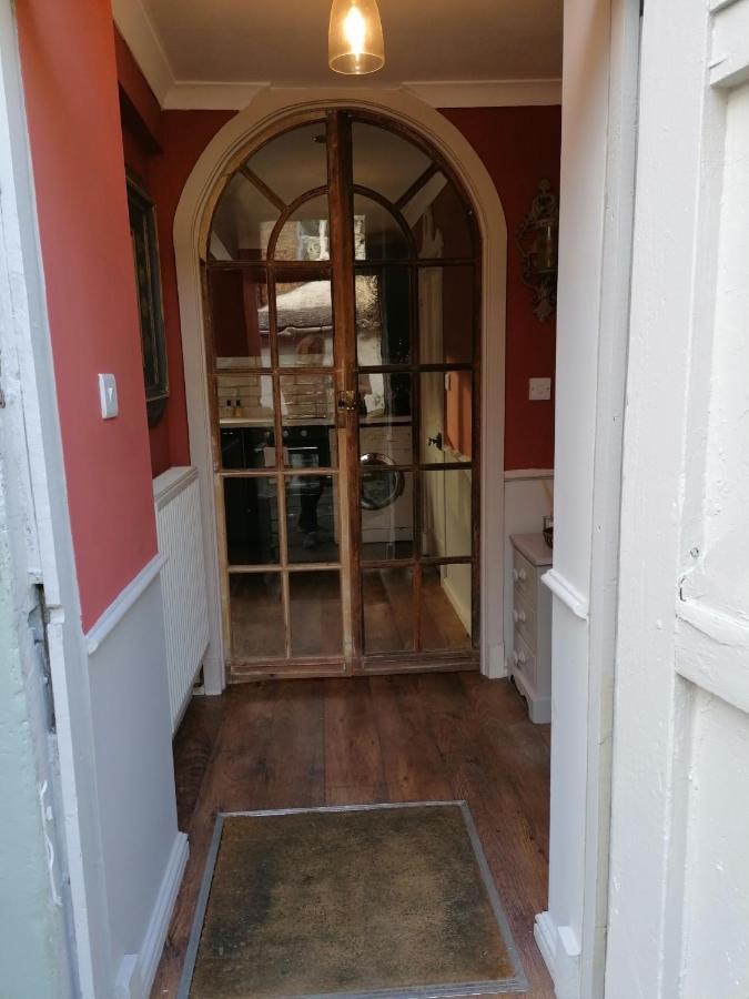 The Clockhouse Apartamento Old Windsor Exterior foto
