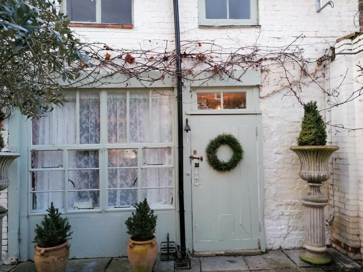 The Clockhouse Apartamento Old Windsor Exterior foto